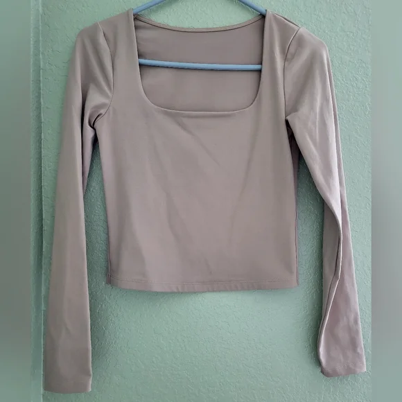 A&F top - Picture 3 of 5
